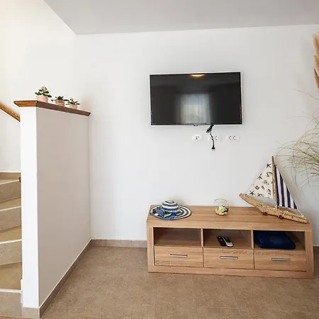 Holiday home Amazing In Sikici With Wifi Pula
