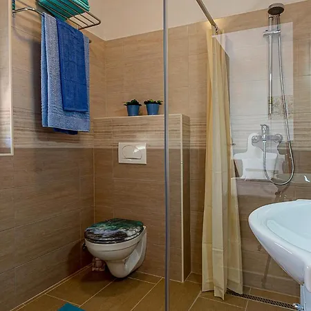 Holiday home Amazing In Sikici With Wifi