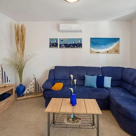 Amazing In Sikici With Wifi Holiday home